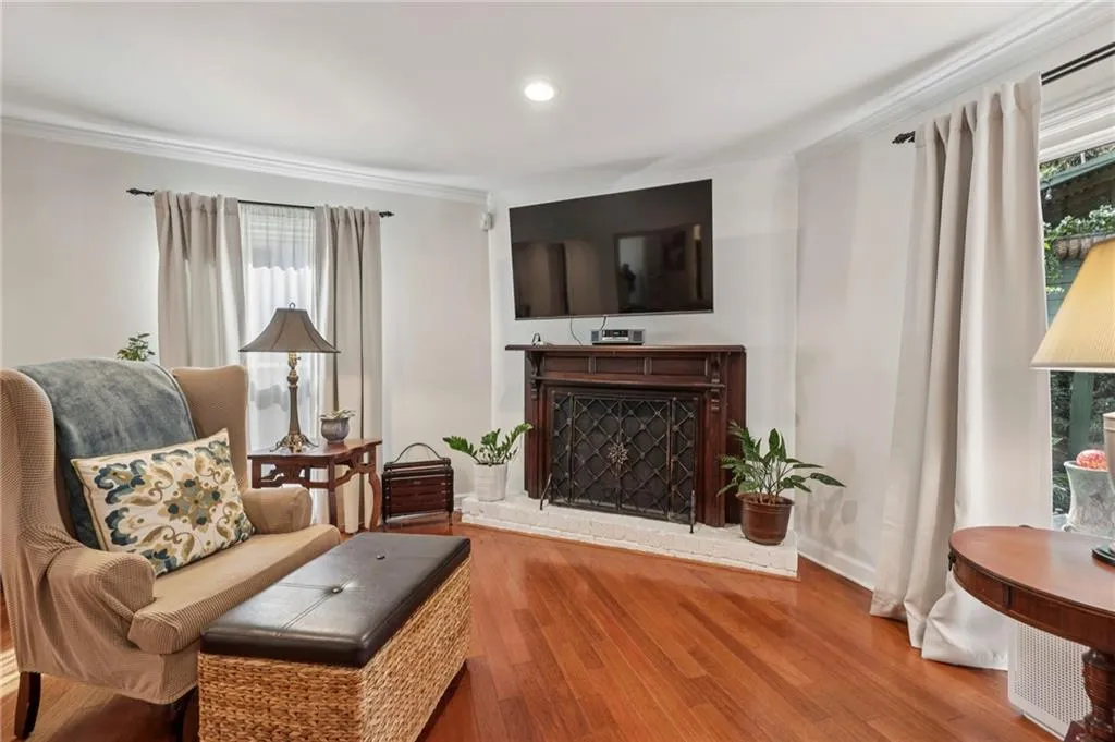 2546 Ridgewood Road Nw, Atlanta, Georgia 30318, 3 Bedrooms Bedrooms, ,3 BathroomsBathrooms,Residential,For Sale,2546 Ridgewood Road Nw,7662994