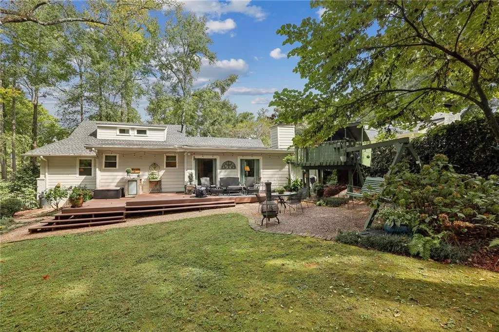 2546 Ridgewood Road Nw, Atlanta, Georgia 30318, 3 Bedrooms Bedrooms, ,3 BathroomsBathrooms,Residential,For Sale,2546 Ridgewood Road Nw,7662994