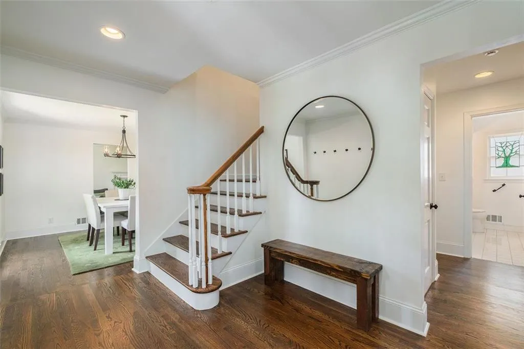 250 Abington Drive, Atlanta, Georgia 30328, 5 Bedrooms Bedrooms, ,3 BathroomsBathrooms,Residential,Sold,250 Abington Drive,6896439
