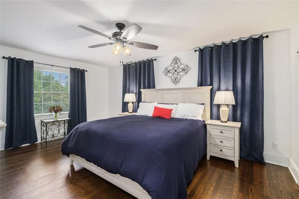 250 Abington Drive, Atlanta, Georgia 30328, 5 Bedrooms Bedrooms, ,3 BathroomsBathrooms,Residential,Sold,250 Abington Drive,6896439