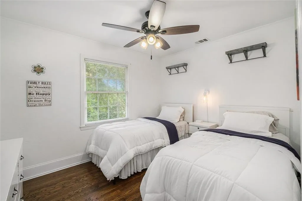 250 Abington Drive, Atlanta, Georgia 30328, 5 Bedrooms Bedrooms, ,3 BathroomsBathrooms,Residential,Sold,250 Abington Drive,6896439