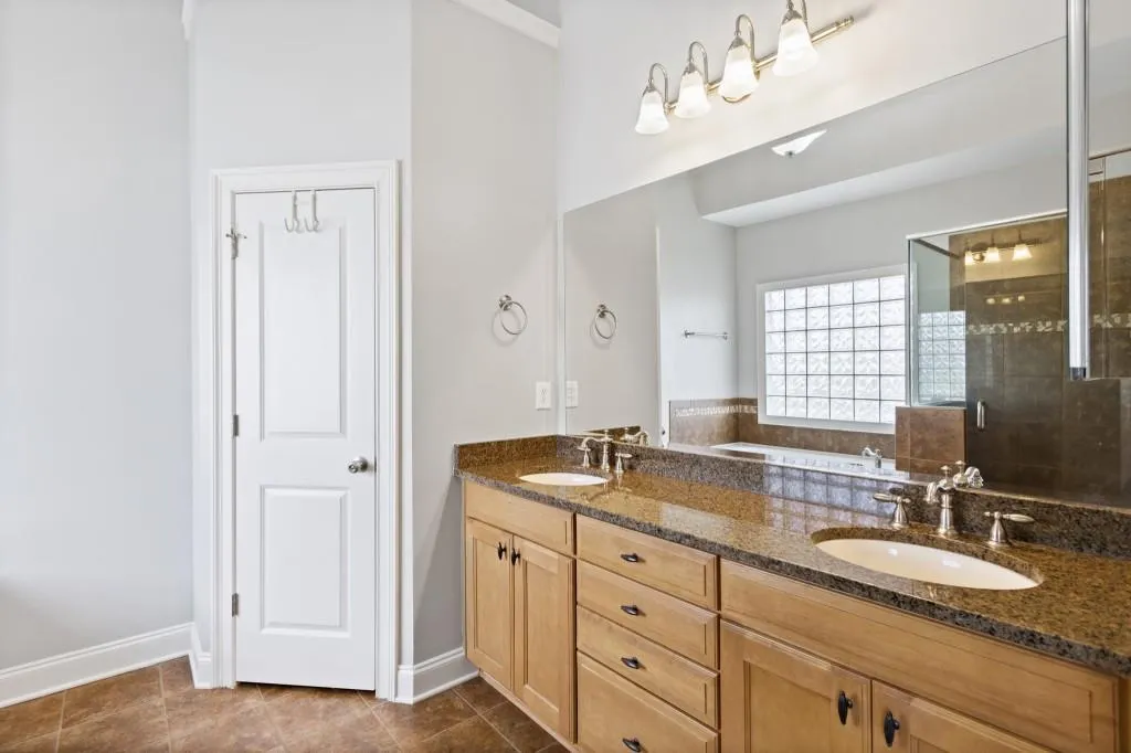 320 Mystic Ridge Lane, Atlanta, Georgia 30342, 4 Bedrooms Bedrooms, ,3 BathroomsBathrooms,Residential,Sold,320 Mystic Ridge Lane,7023921