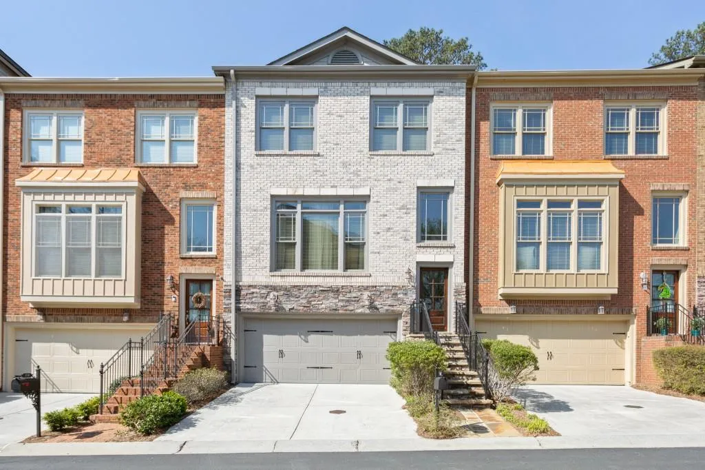 320 Mystic Ridge Lane, Atlanta, Georgia 30342, 4 Bedrooms Bedrooms, ,3 BathroomsBathrooms,Residential,Sold,320 Mystic Ridge Lane,7023921