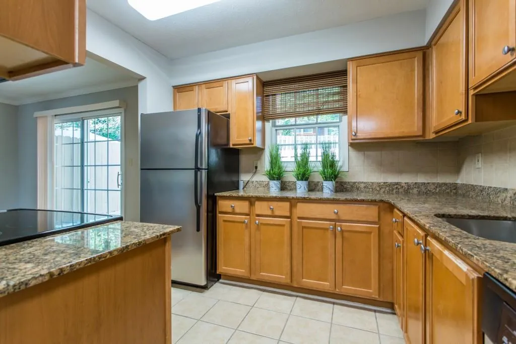 3200 Seven Pines Court Unit 102, Atlanta, Georgia 30339, 3 Bedrooms Bedrooms, ,2 BathroomsBathrooms,Residential,Sold,3200 Seven Pines Court Unit 102,5907288