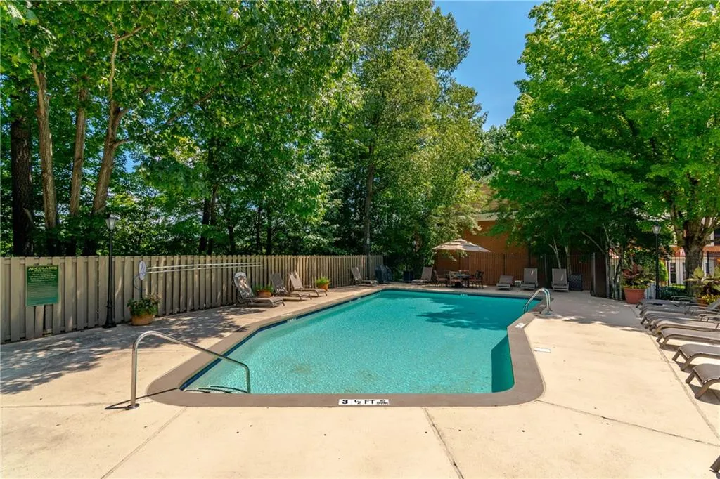 7500 Roswell Road Unit 58, Sandy Springs, Georgia 30350, 2 Bedrooms Bedrooms, ,2 BathroomsBathrooms,Residential,Sold,7500 Roswell Road Unit 58,6056438
