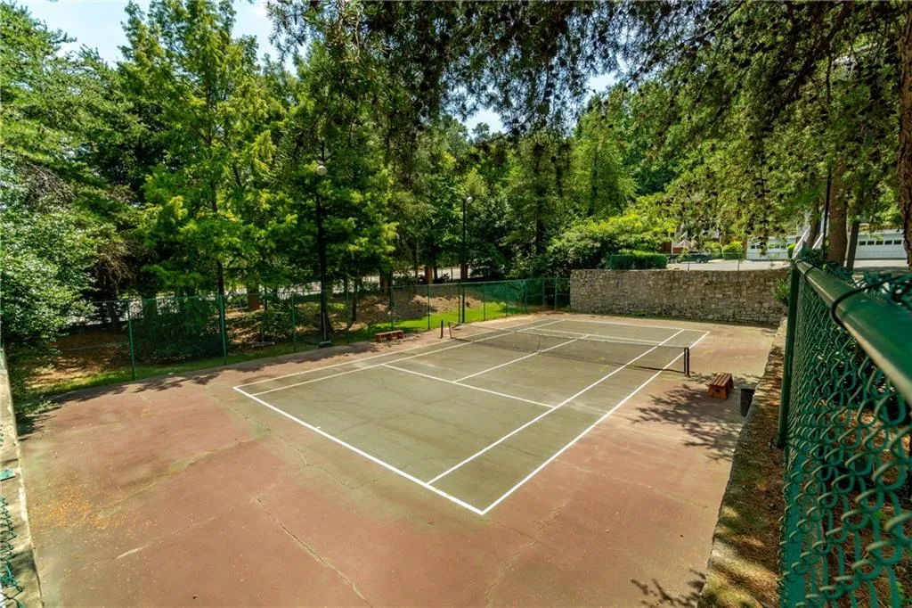 7500 Roswell Road Unit 58, Sandy Springs, Georgia 30350, 2 Bedrooms Bedrooms, ,2 BathroomsBathrooms,Residential,Sold,7500 Roswell Road Unit 58,6056438