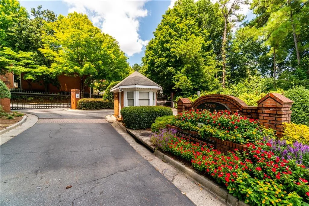 7500 Roswell Road Unit 58, Sandy Springs, Georgia 30350, 2 Bedrooms Bedrooms, ,2 BathroomsBathrooms,Residential,Sold,7500 Roswell Road Unit 58,6056438