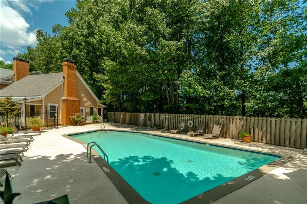 7500 Roswell Road Unit 58, Sandy Springs, Georgia 30350, 2 Bedrooms Bedrooms, ,2 BathroomsBathrooms,Residential,Sold,7500 Roswell Road Unit 58,6056438