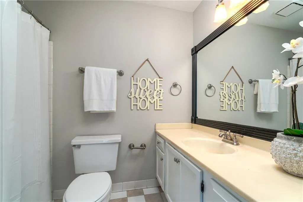 7500 Roswell Road Unit 58, Sandy Springs, Georgia 30350, 2 Bedrooms Bedrooms, ,2 BathroomsBathrooms,Residential,Sold,7500 Roswell Road Unit 58,6056438