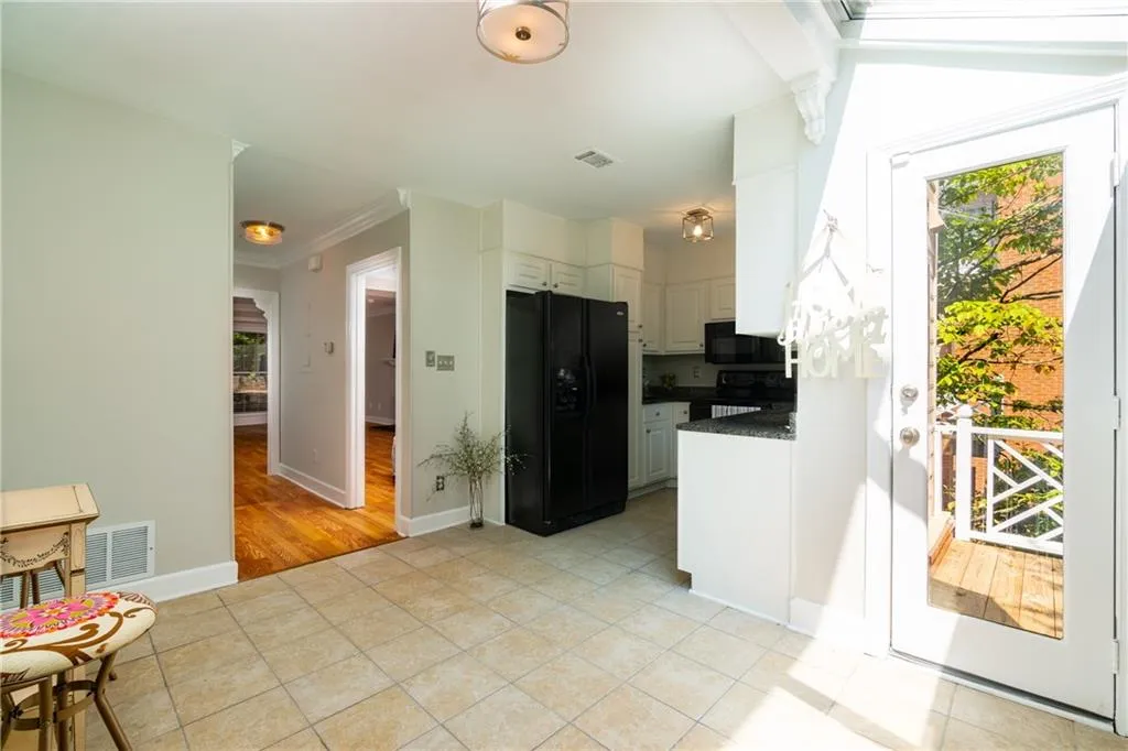 7500 Roswell Road Unit 58, Sandy Springs, Georgia 30350, 2 Bedrooms Bedrooms, ,2 BathroomsBathrooms,Residential,Sold,7500 Roswell Road Unit 58,6056438