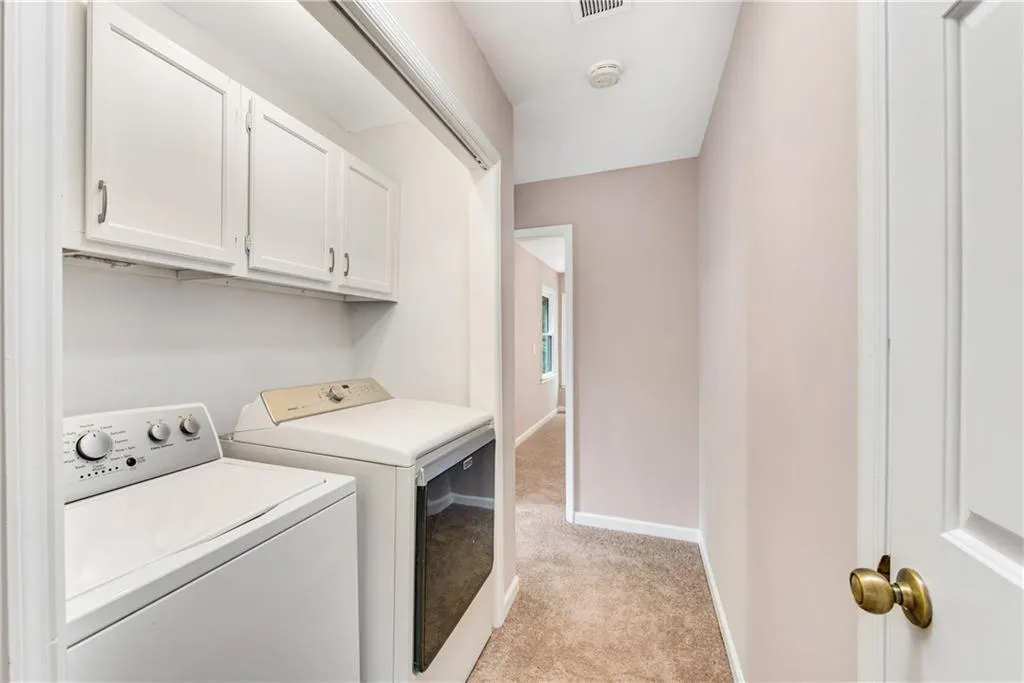 9015 Carroll Manor Drive, Sandy Springs, Georgia 30350, 3 Bedrooms Bedrooms, ,2 BathroomsBathrooms,Residential,Sold,9015 Carroll Manor Drive,7033854