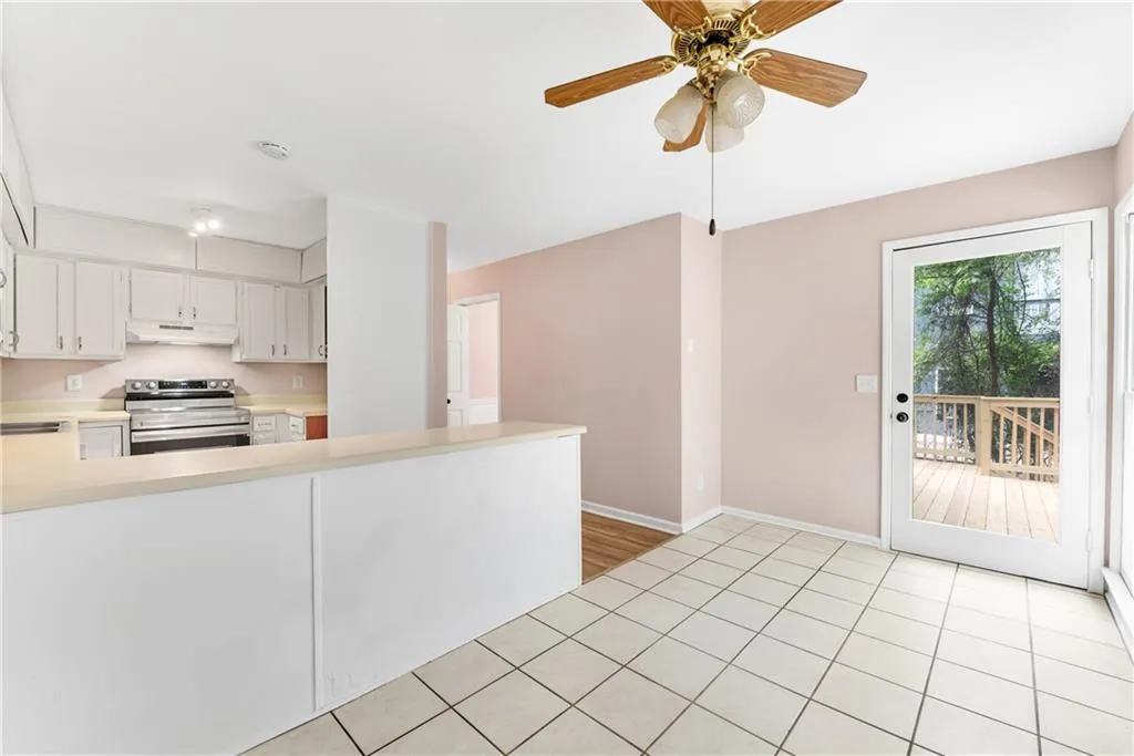 9015 Carroll Manor Drive, Sandy Springs, Georgia 30350, 3 Bedrooms Bedrooms, ,2 BathroomsBathrooms,Residential,Sold,9015 Carroll Manor Drive,7033854