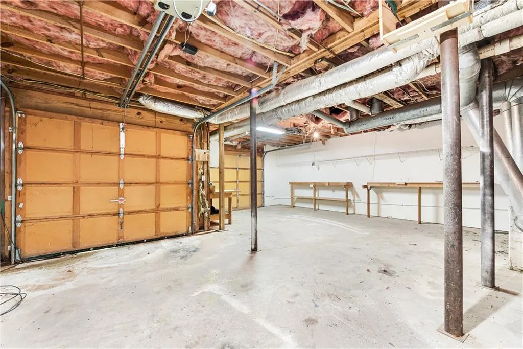 9015 Carroll Manor Drive, Sandy Springs, Georgia 30350, 3 Bedrooms Bedrooms, ,2 BathroomsBathrooms,Residential,Sold,9015 Carroll Manor Drive,7033854