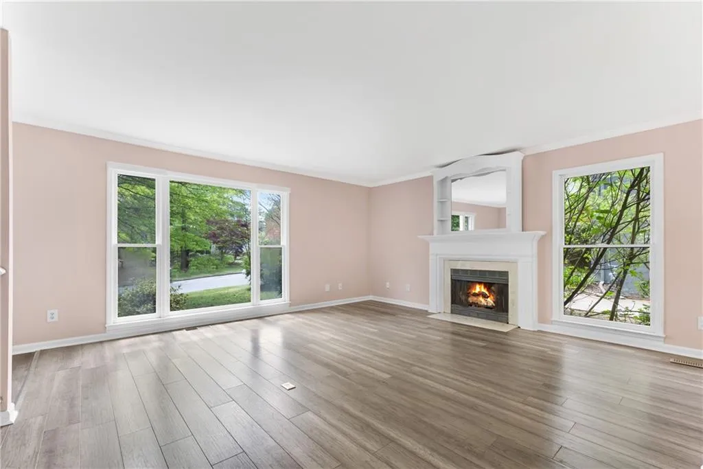 9015 Carroll Manor Drive, Sandy Springs, Georgia 30350, 3 Bedrooms Bedrooms, ,2 BathroomsBathrooms,Residential,Sold,9015 Carroll Manor Drive,7033854