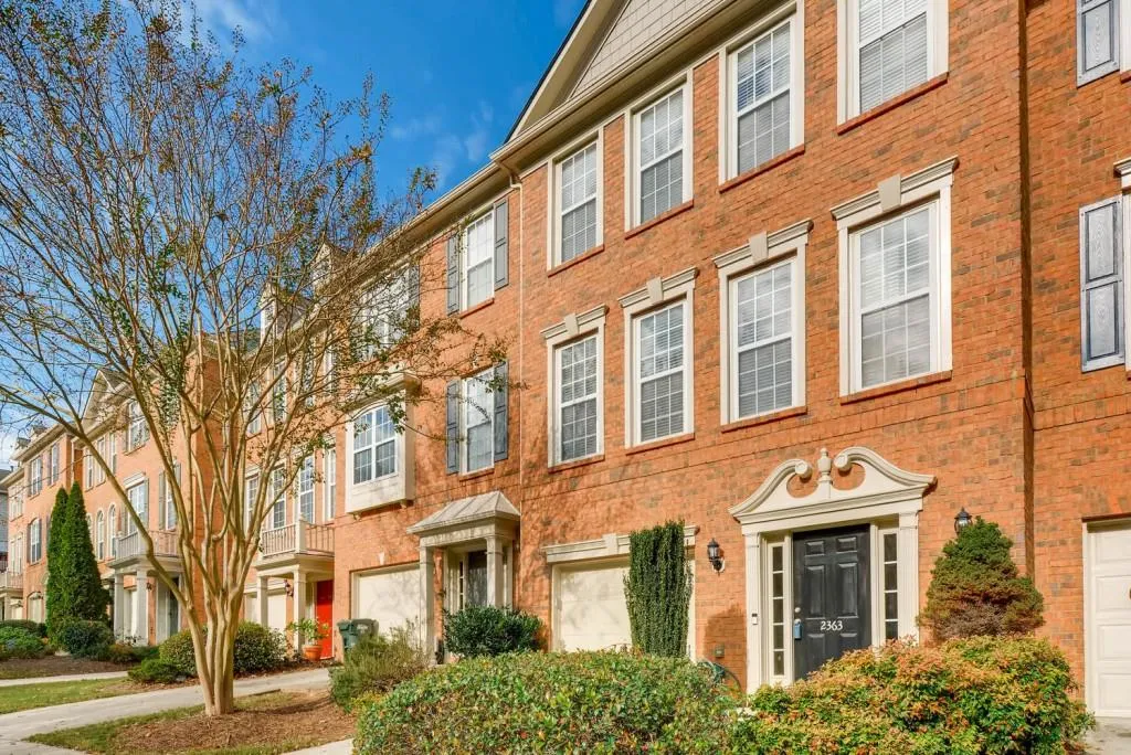 2363 Towneview Court, Atlanta, Georgia 30339, 3 Bedrooms Bedrooms, ,2 BathroomsBathrooms,Residential,Sold,2363 Towneview Court,5933879
