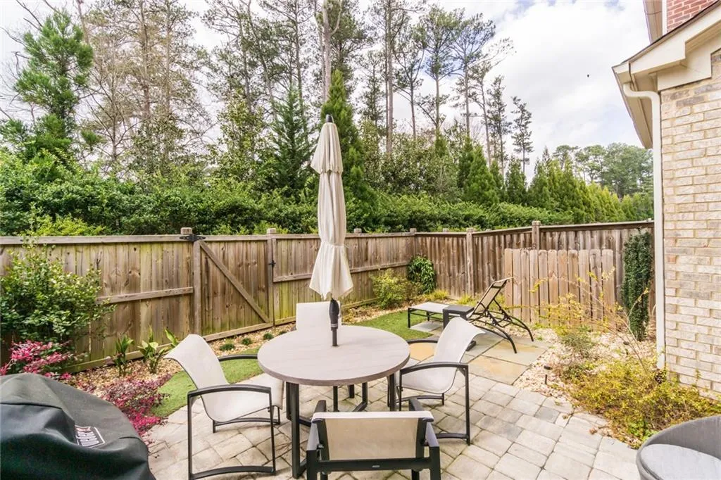 113 Barkley Lane, Sandy Springs, Georgia 30328, 4 Bedrooms Bedrooms, ,3 BathroomsBathrooms,Residential,Sold,113 Barkley Lane,6858276
