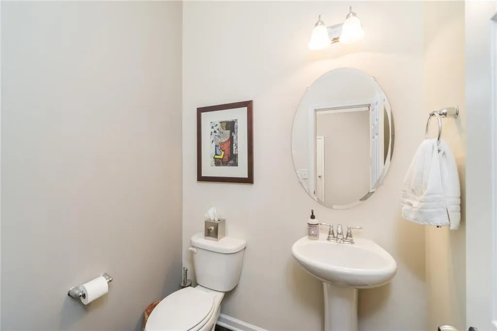 113 Barkley Lane, Sandy Springs, Georgia 30328, 4 Bedrooms Bedrooms, ,3 BathroomsBathrooms,Residential,Sold,113 Barkley Lane,6858276