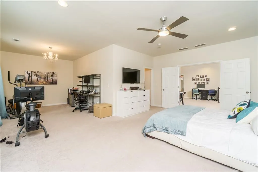 113 Barkley Lane, Sandy Springs, Georgia 30328, 4 Bedrooms Bedrooms, ,3 BathroomsBathrooms,Residential,Sold,113 Barkley Lane,6858276