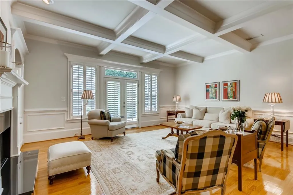 7922 Stratford Lane, Sandy Springs, Georgia 30350, 4 Bedrooms Bedrooms, ,4 BathroomsBathrooms,Residential,Sold,7922 Stratford Lane,6896427