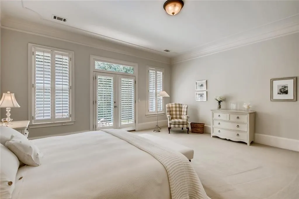 7922 Stratford Lane, Sandy Springs, Georgia 30350, 4 Bedrooms Bedrooms, ,4 BathroomsBathrooms,Residential,Sold,7922 Stratford Lane,6896427