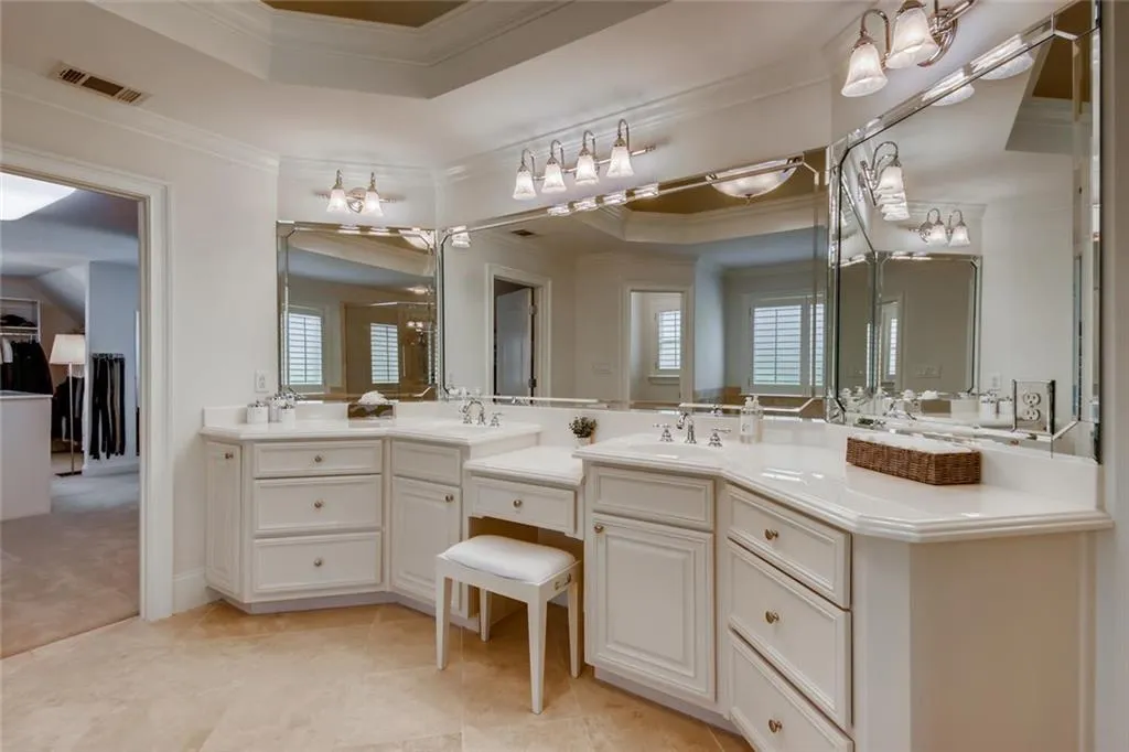 7922 Stratford Lane, Sandy Springs, Georgia 30350, 4 Bedrooms Bedrooms, ,4 BathroomsBathrooms,Residential,Sold,7922 Stratford Lane,6896427