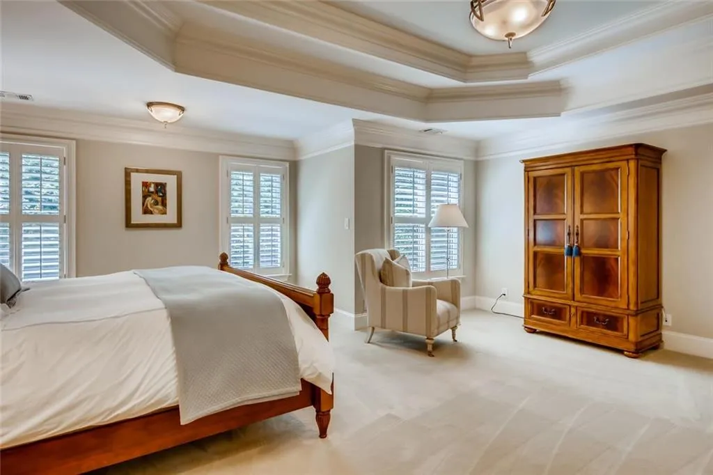 7922 Stratford Lane, Sandy Springs, Georgia 30350, 4 Bedrooms Bedrooms, ,4 BathroomsBathrooms,Residential,Sold,7922 Stratford Lane,6896427