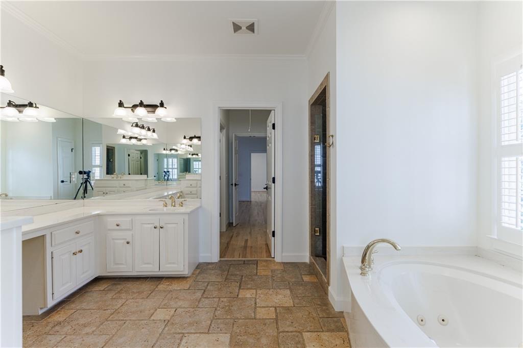 4895 Franklin Pond, Sandy Springs, Georgia 30342, 5 Bedrooms Bedrooms, ,5 BathroomsBathrooms,Residential,Sold,4895 Franklin Pond,7322370