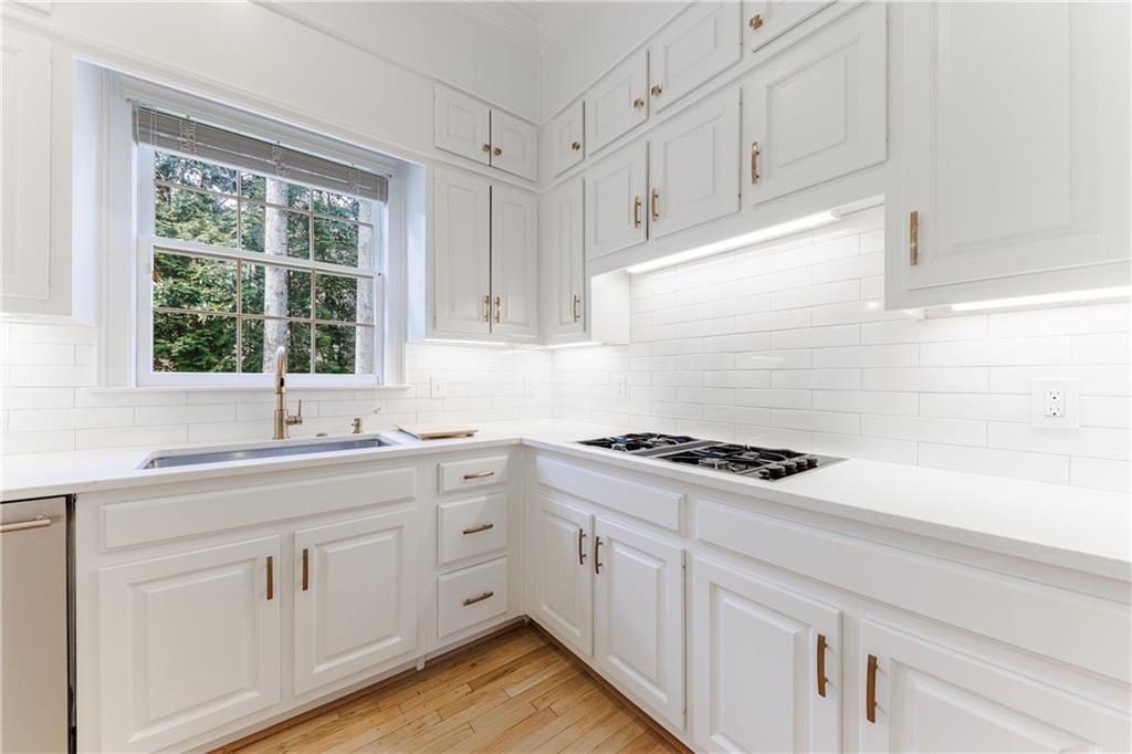 4895 Franklin Pond, Sandy Springs, Georgia 30342, 5 Bedrooms Bedrooms, ,5 BathroomsBathrooms,Residential,Sold,4895 Franklin Pond,7322370