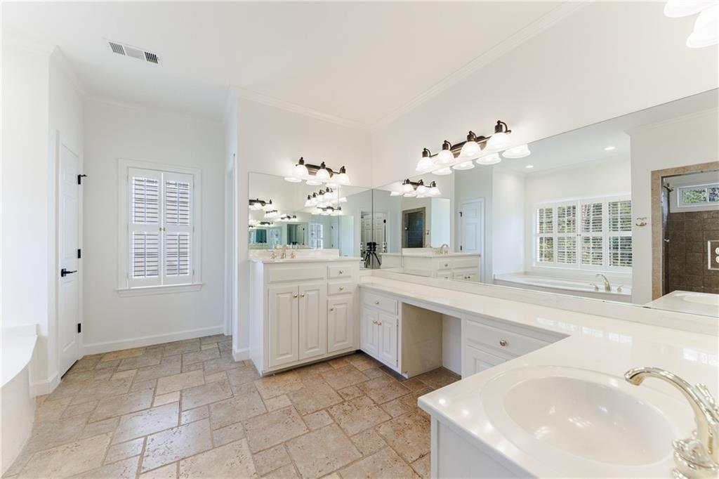 4895 Franklin Pond, Sandy Springs, Georgia 30342, 5 Bedrooms Bedrooms, ,5 BathroomsBathrooms,Residential,Sold,4895 Franklin Pond,7322370