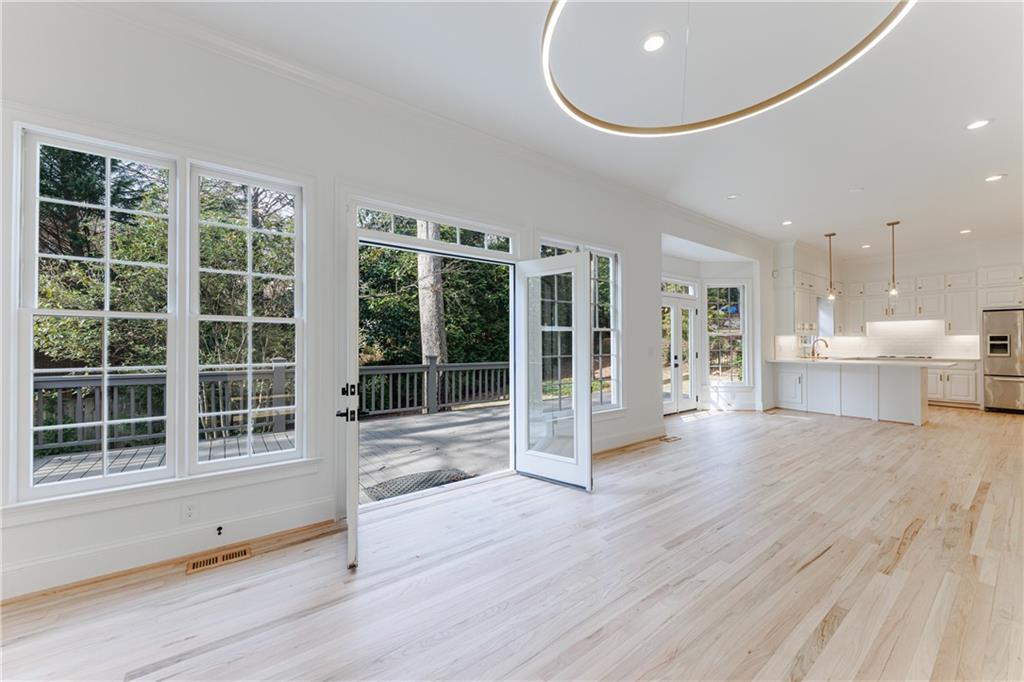 4895 Franklin Pond, Sandy Springs, Georgia 30342, 5 Bedrooms Bedrooms, ,5 BathroomsBathrooms,Residential,Sold,4895 Franklin Pond,7322370