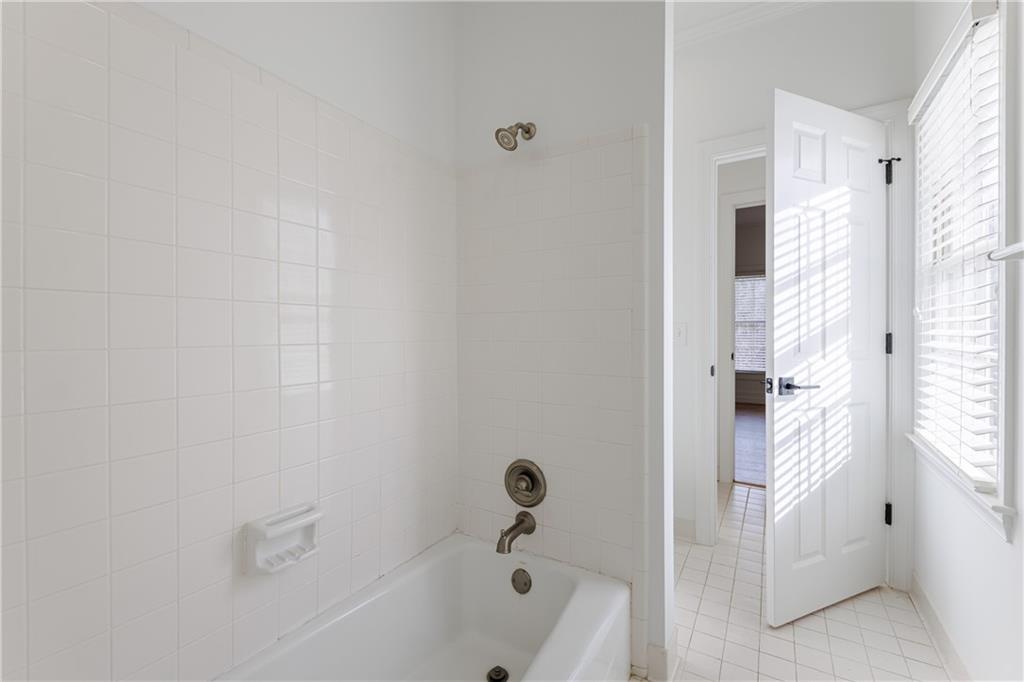 4895 Franklin Pond, Sandy Springs, Georgia 30342, 5 Bedrooms Bedrooms, ,5 BathroomsBathrooms,Residential,Sold,4895 Franklin Pond,7322370