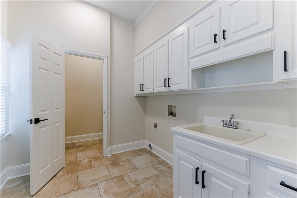 4895 Franklin Pond, Sandy Springs, Georgia 30342, 5 Bedrooms Bedrooms, ,5 BathroomsBathrooms,Residential,Sold,4895 Franklin Pond,7322370