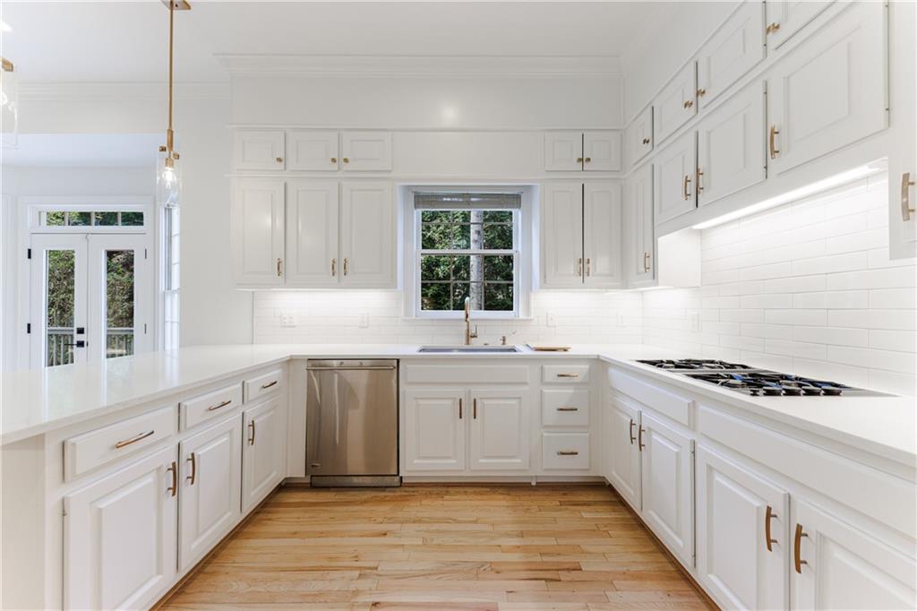 4895 Franklin Pond, Sandy Springs, Georgia 30342, 5 Bedrooms Bedrooms, ,5 BathroomsBathrooms,Residential,Sold,4895 Franklin Pond,7322370