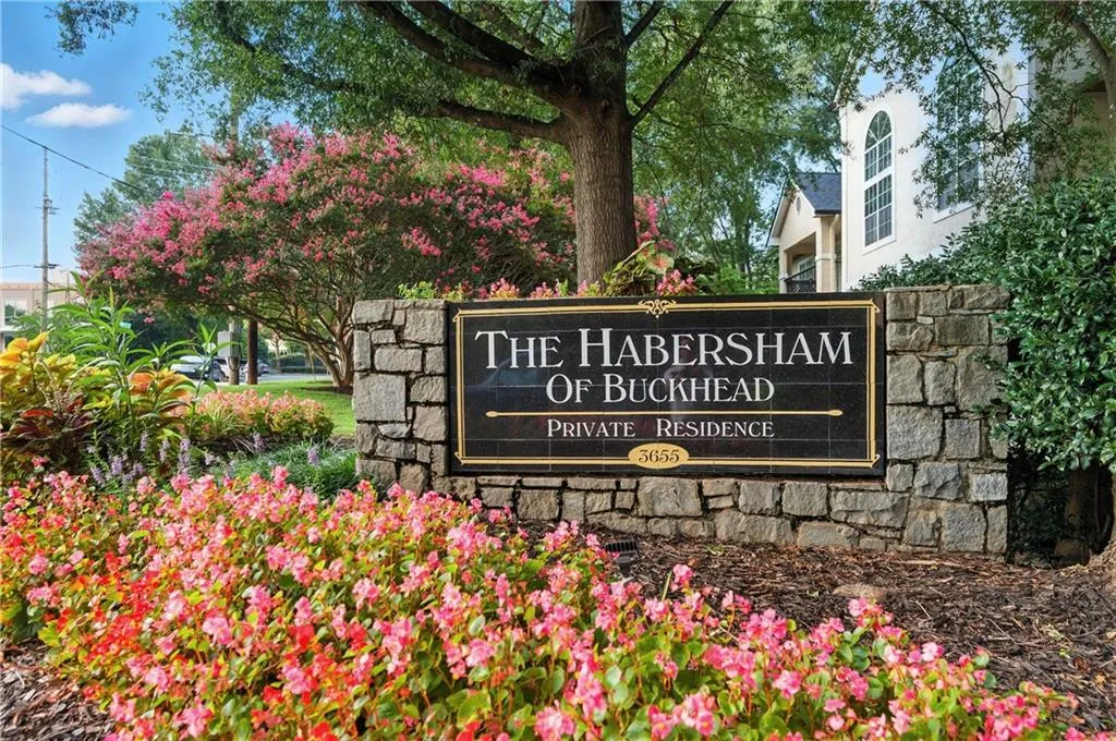 3655 Habersham Road Ne Unit 370, Atlanta, Georgia 30305, 1 Bedroom Bedrooms, ,1 BathroomBathrooms,Residential,For Sale,3655 Habersham Road Ne Unit 370,7636259