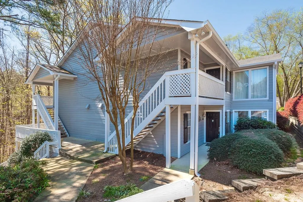 1203 Vicksburg Place, Sandy Springs, Georgia 30350, 2 Bedrooms Bedrooms, ,2 BathroomsBathrooms,Residential,Sold,1203 Vicksburg Place,6530767