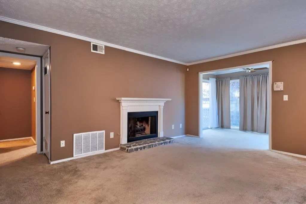 1203 Vicksburg Place, Sandy Springs, Georgia 30350, 2 Bedrooms Bedrooms, ,2 BathroomsBathrooms,Residential,Sold,1203 Vicksburg Place,6530767