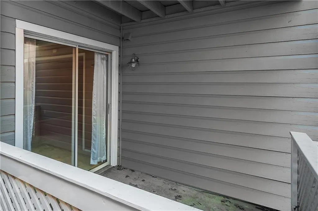 1203 Vicksburg Place, Sandy Springs, Georgia 30350, 2 Bedrooms Bedrooms, ,2 BathroomsBathrooms,Residential,Sold,1203 Vicksburg Place,6530767