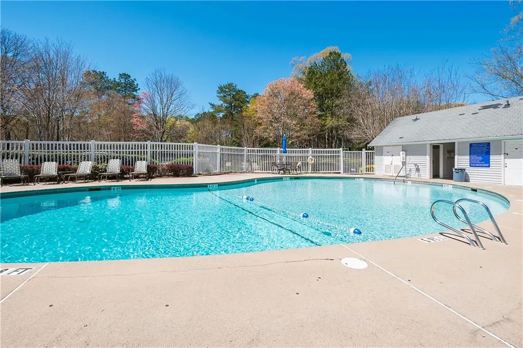 1203 Vicksburg Place, Sandy Springs, Georgia 30350, 2 Bedrooms Bedrooms, ,2 BathroomsBathrooms,Residential,Sold,1203 Vicksburg Place,6530767