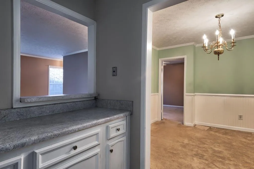 1203 Vicksburg Place, Sandy Springs, Georgia 30350, 2 Bedrooms Bedrooms, ,2 BathroomsBathrooms,Residential,Sold,1203 Vicksburg Place,6530767