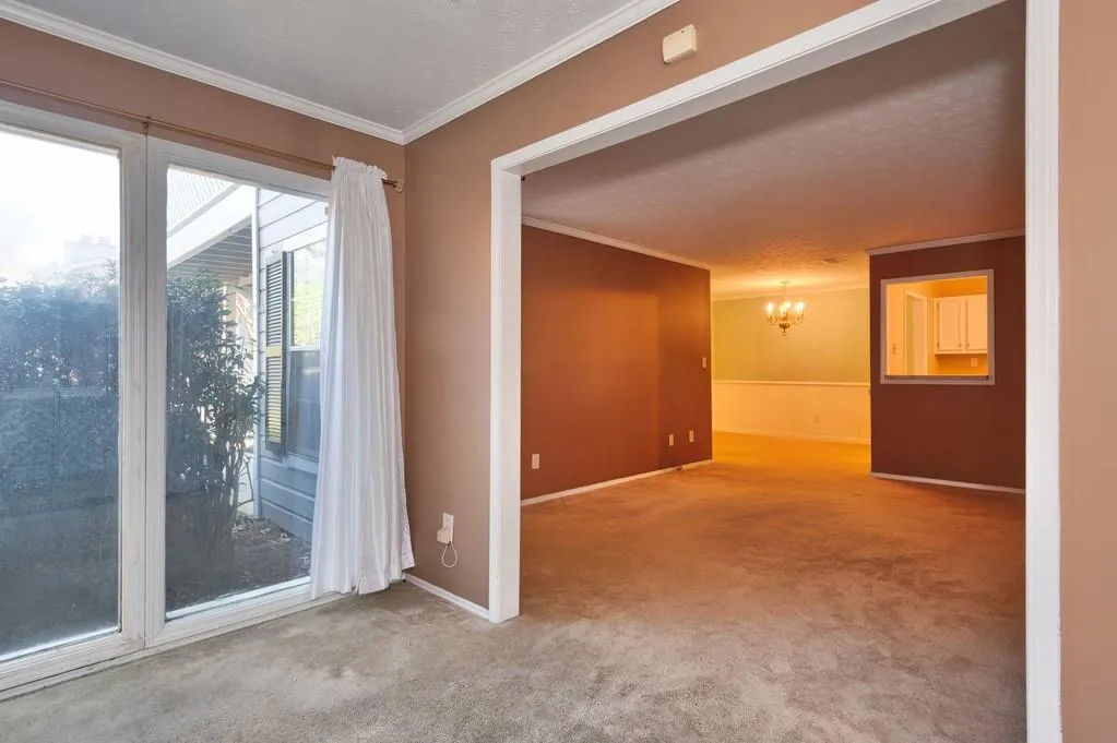 1203 Vicksburg Place, Sandy Springs, Georgia 30350, 2 Bedrooms Bedrooms, ,2 BathroomsBathrooms,Residential,Sold,1203 Vicksburg Place,6530767