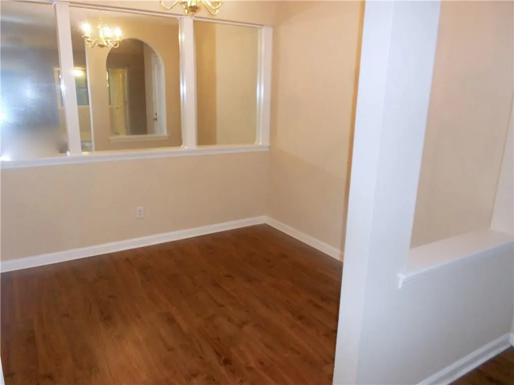 130 Woodmere Square Nw, Atlanta, Georgia 30327, 2 Bedrooms Bedrooms, ,2 BathroomsBathrooms,Residential,Sold,130 Woodmere Square Nw,5840558