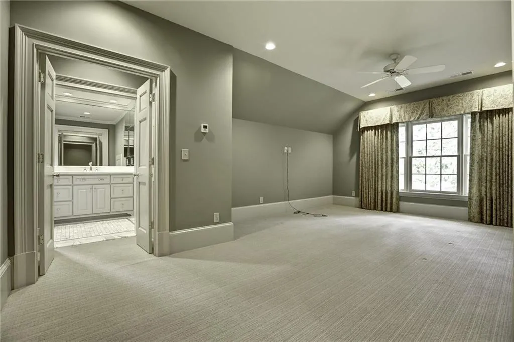 5660 Glen Errol Road, Atlanta, Georgia 30327, 4 Bedrooms Bedrooms, ,5 BathroomsBathrooms,Residential,Sold,5660 Glen Errol Road,5726324