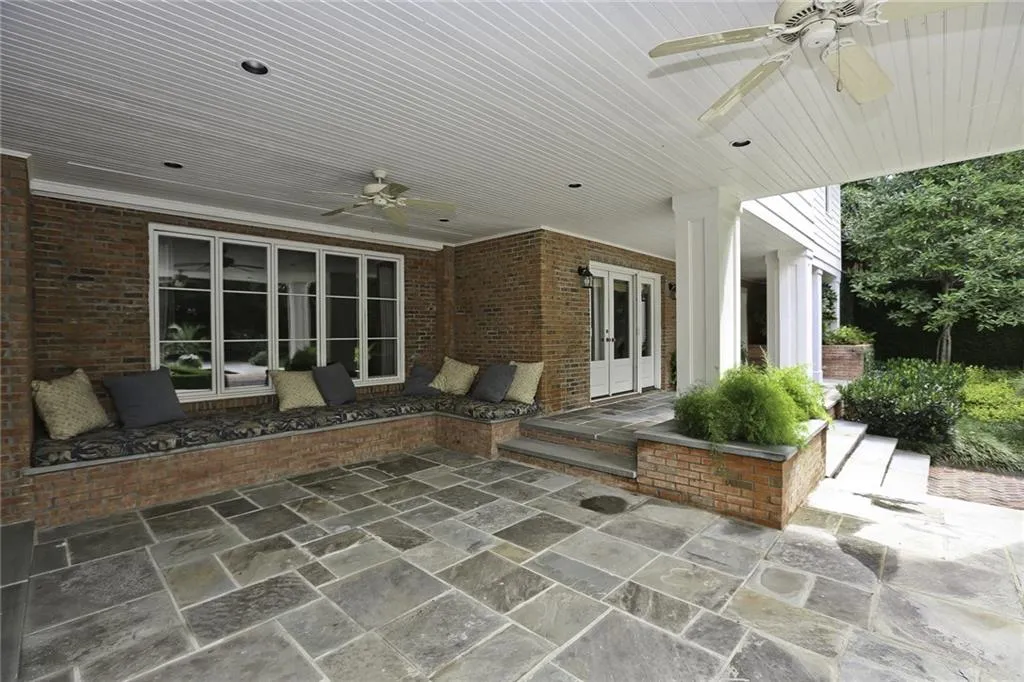 5660 Glen Errol Road, Atlanta, Georgia 30327, 4 Bedrooms Bedrooms, ,5 BathroomsBathrooms,Residential,Sold,5660 Glen Errol Road,5726324