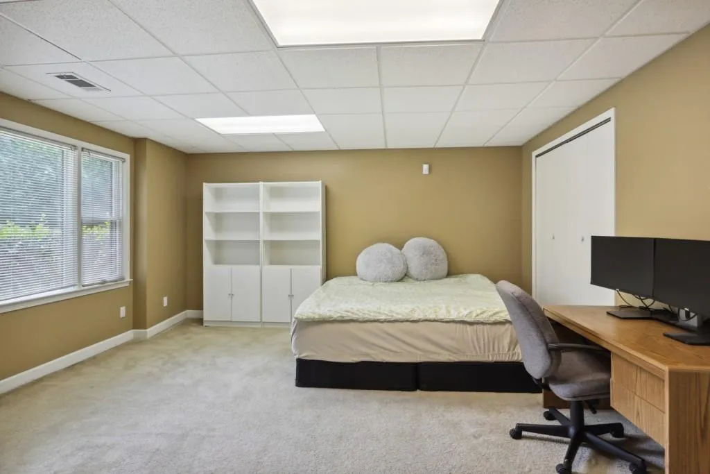 245 Glen Meadow Court, Sandy Springs, Georgia 30328, 5 Bedrooms Bedrooms, ,4 BathroomsBathrooms,Residential,Sold,245 Glen Meadow Court,7066309