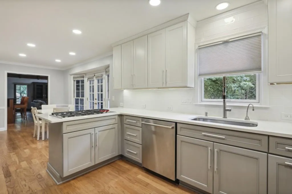 245 Glen Meadow Court, Sandy Springs, Georgia 30328, 5 Bedrooms Bedrooms, ,4 BathroomsBathrooms,Residential,Sold,245 Glen Meadow Court,7066309