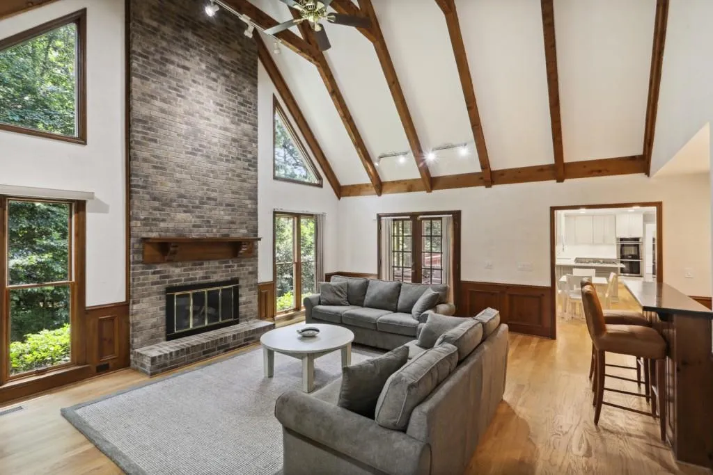 245 Glen Meadow Court, Sandy Springs, Georgia 30328, 5 Bedrooms Bedrooms, ,4 BathroomsBathrooms,Residential,Sold,245 Glen Meadow Court,7066309