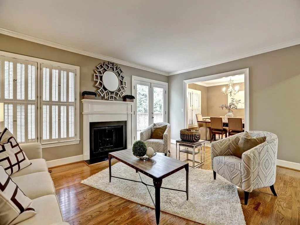 3873 Roswell Road Unit 8, Atlanta, Georgia 30342, 3 Bedrooms Bedrooms, ,2 BathroomsBathrooms,Residential,Sold,3873 Roswell Road Unit 8,5598943