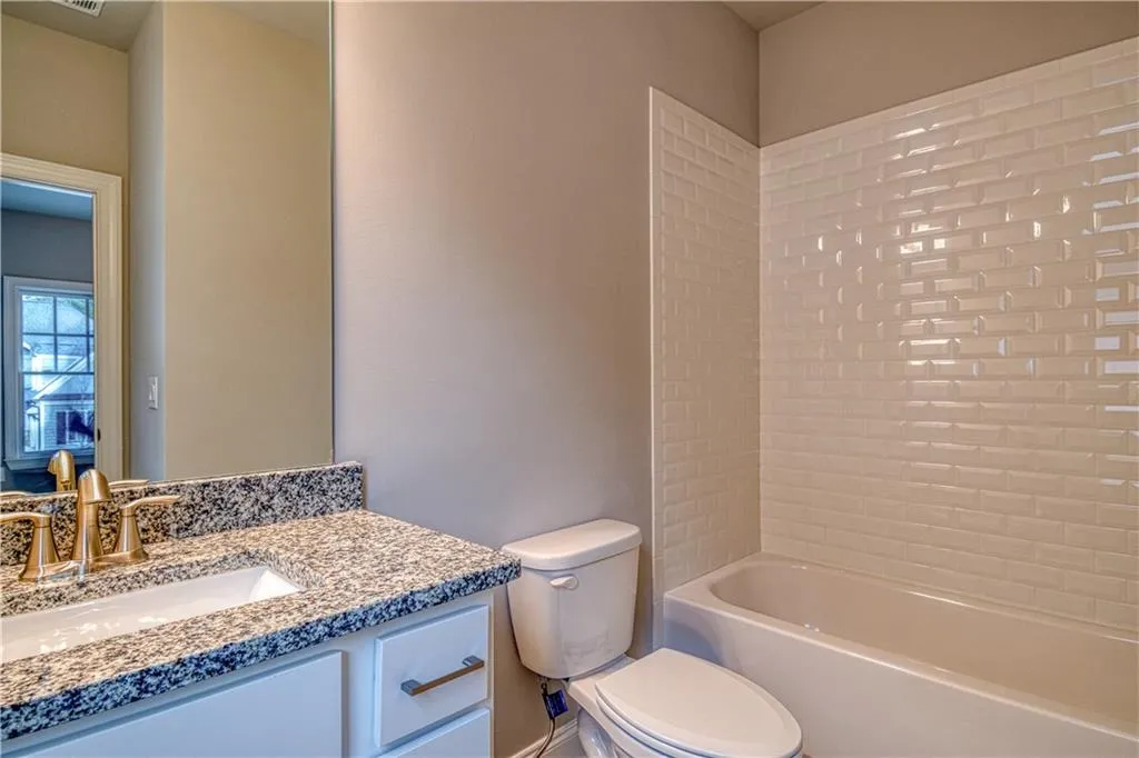 214 Belle Lane, Sandy Springs, Georgia 30328, 5 Bedrooms Bedrooms, ,5 BathroomsBathrooms,Residential,Sold,214 Belle Lane,6009466