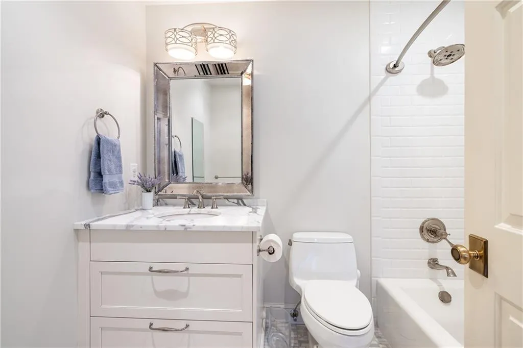 3rd upstairs bedroom bathroom