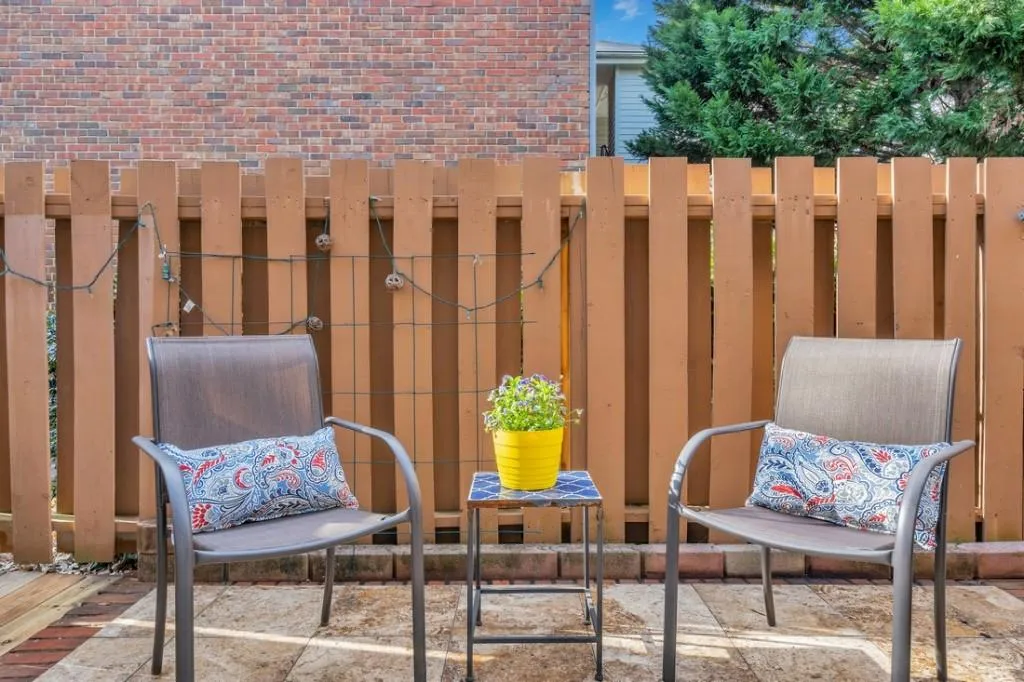 6700 Roswell Road Unit 26b, Sandy Springs, Georgia 30328, 2 Bedrooms Bedrooms, ,1 BathroomBathrooms,Residential,Sold,6700 Roswell Road Unit 26b,6503105